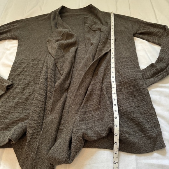 Lululemon 4 Find Your Calm Wrap Sweater Cardigan Olive Green Cozy Lounge - Picture 5 of 8
